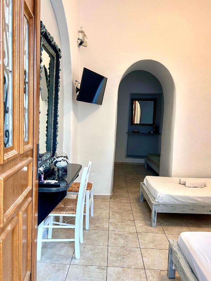 Pallada Boutique * Tinos